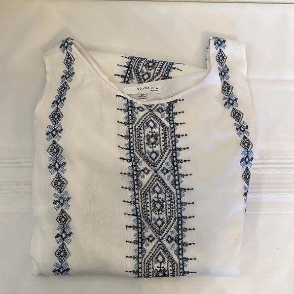 Studio One Ivory Cold Shoulder Dress  - Size 2X - Picture 3 of 7